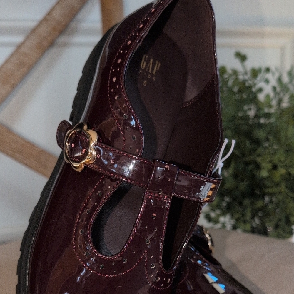 GAP Kids T-Strap Loafers - Burgundy Size 5 - Picture 11 of 13